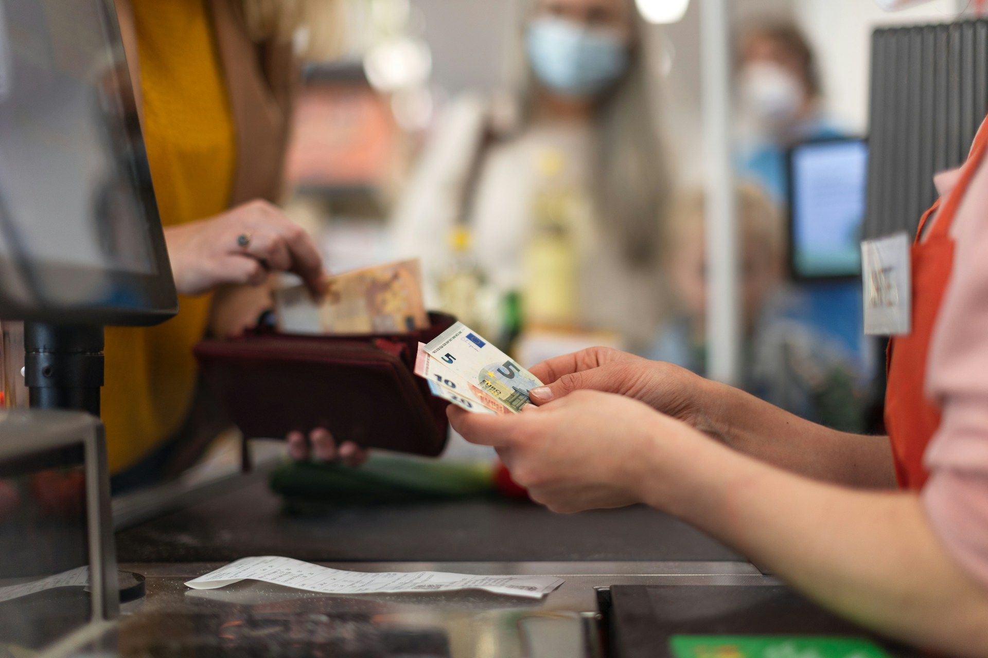 Cash Management 2026: These Trends Retailers, Banks, and Cash-in ...